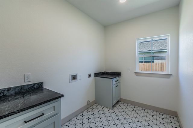 10316 Saddle Creek Road, Waco, TX 76708