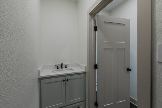 10316 Saddle Creek Road, Waco, TX 76708