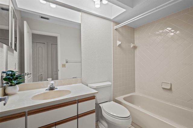 2014 GOLFVIEW DRIVE 2014, Tarpon Springs, FL 34689