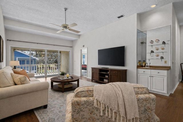 2014 GOLFVIEW DRIVE 2014, Tarpon Springs, FL 34689