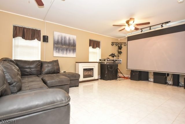 1071 County Road 521, Stillwater Twp., NJ 07860