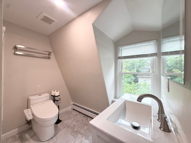 6 Channing St 3, Newton, MA 02458