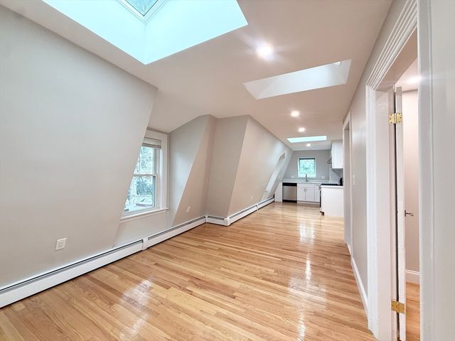 6 Channing St 3, Newton, MA 02458