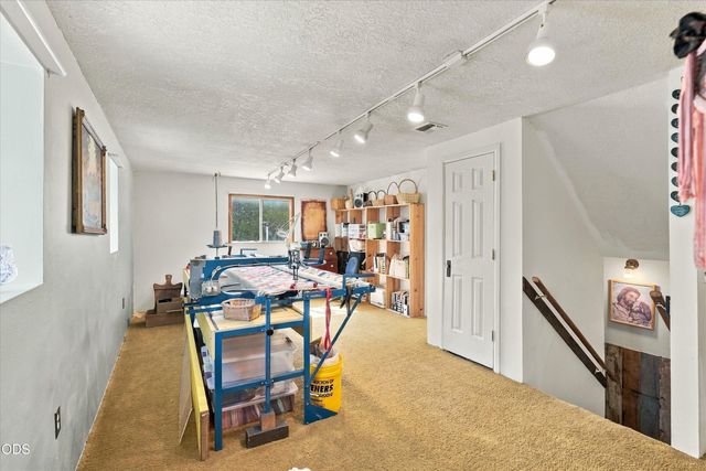 300 Vannoy Creek Road, Grants Pass, OR 97526