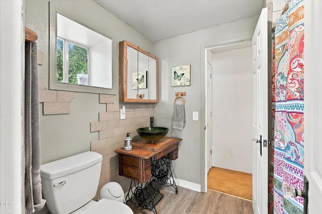 300 Vannoy Creek Road, Grants Pass, OR 97526