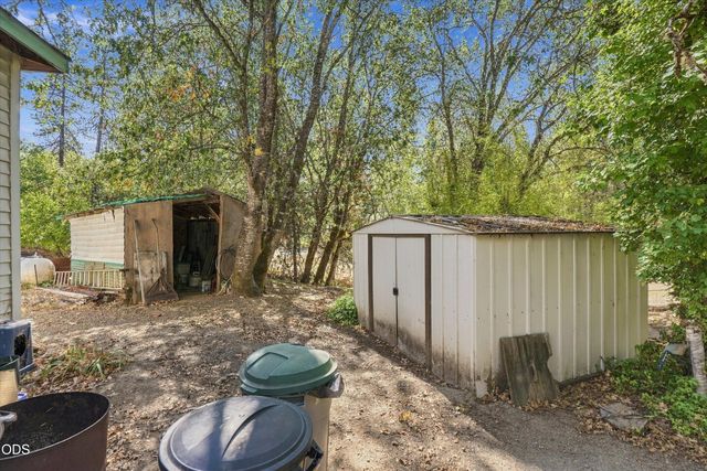 300 Vannoy Creek Road, Grants Pass, OR 97526