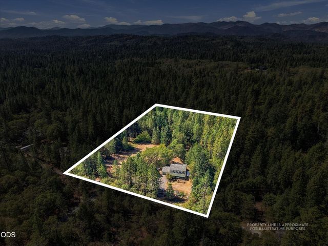 300 Vannoy Creek Road, Grants Pass, OR 97526