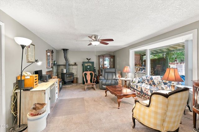 300 Vannoy Creek Road, Grants Pass, OR 97526