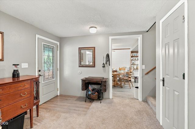 300 Vannoy Creek Road, Grants Pass, OR 97526