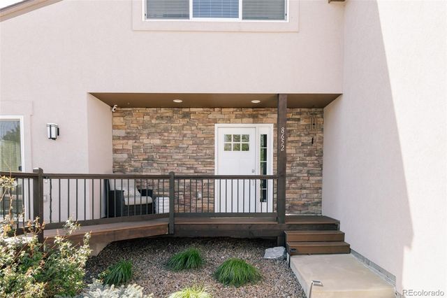 8652 W 49th Place, Arvada, CO 80002