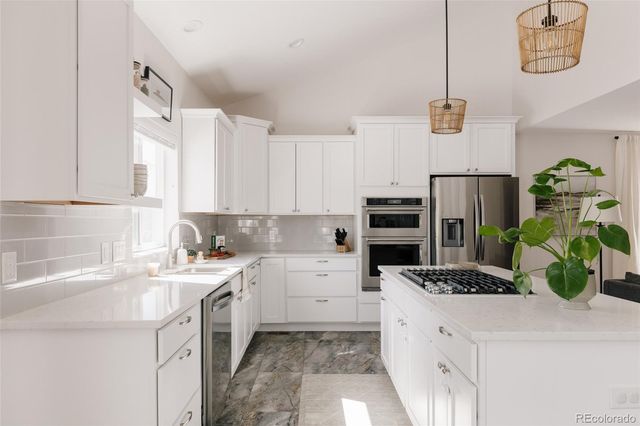 8652 W 49th Place, Arvada, CO 80002