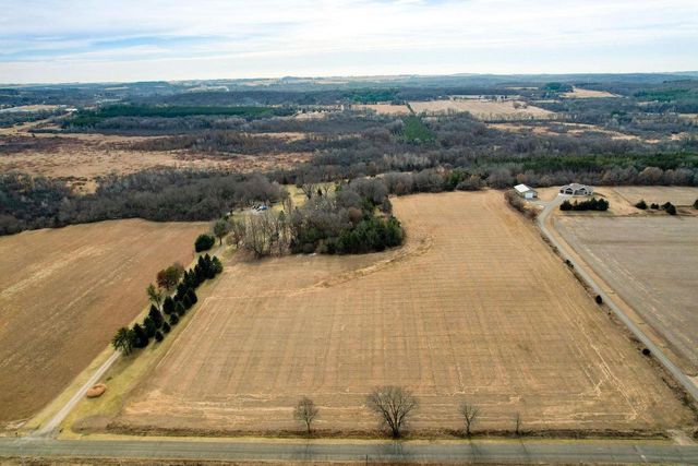 W8347 Thompson Road, Poynette, WI 53955