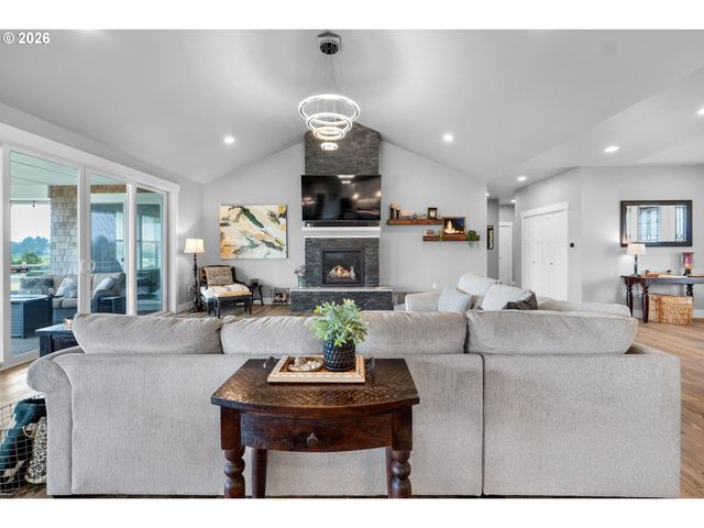 80219 POLO RIDGE Rd, Warrenton, OR 97146
