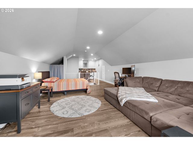 80219 POLO RIDGE Rd, Warrenton, OR 97146