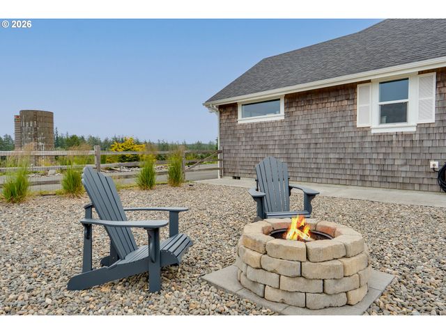 80219 POLO RIDGE Rd, Warrenton, OR 97146