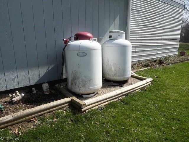 38019 Longs Crossing Road, Leetonia, OH 44431