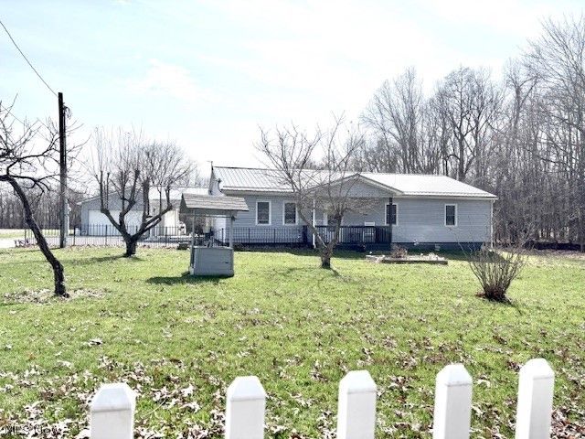 38019 Longs Crossing Road, Leetonia, OH 44431