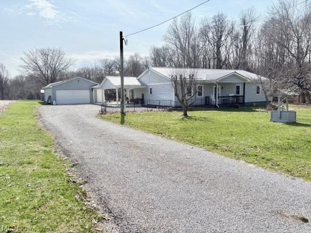 38019 Longs Crossing Road, Leetonia, OH 44431