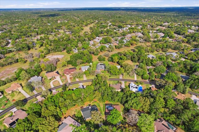30 PINE STREET, Homosassa, FL 34446