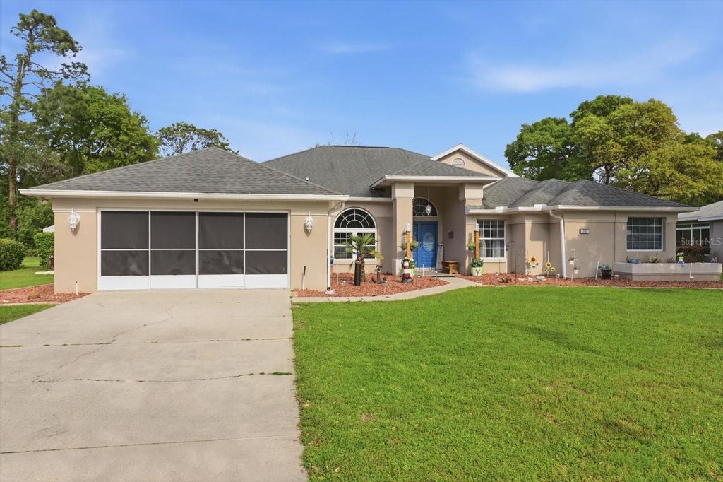30 PINE STREET, Homosassa, FL 34446