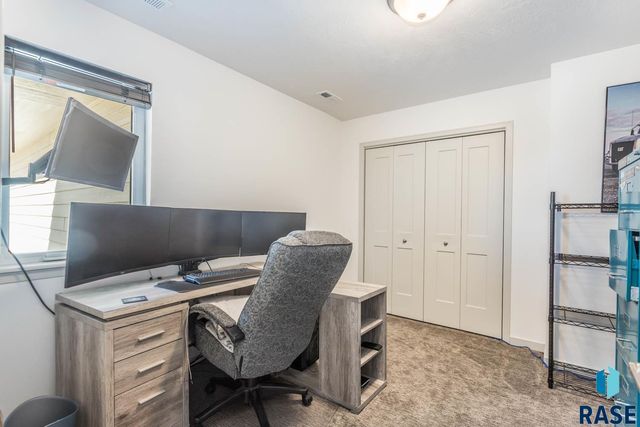 310 N Ceylon Ave Avenue, Tea, SD 57064