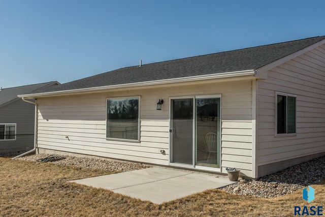 310 N Ceylon Ave Avenue, Tea, SD 57064