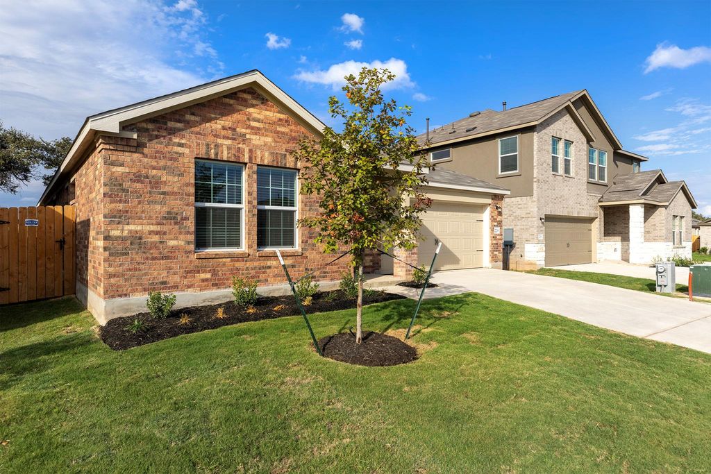 229 Hummingbird Flight DR, Georgetown, TX 78628