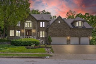 2212 East Nottingham Street, Springfield, MO 65804