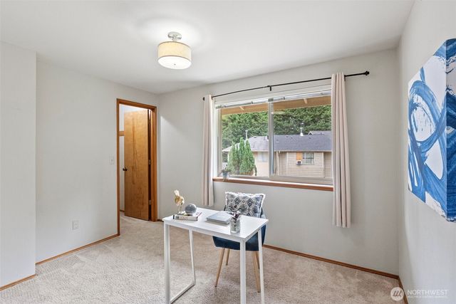 5708 Wisteria Lane NE, Bremerton, WA 98311