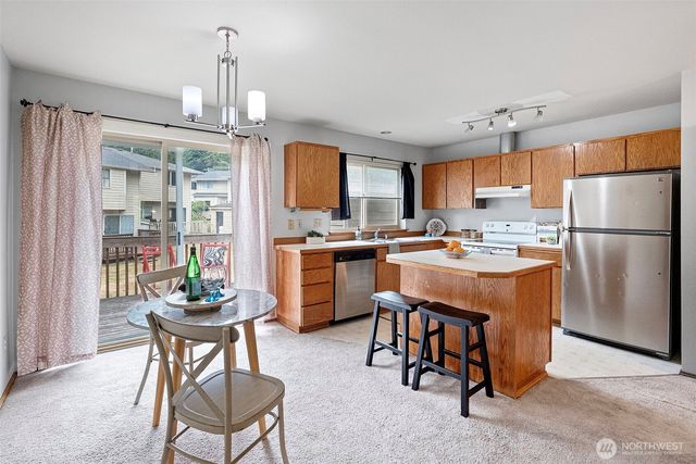 5708 Wisteria Lane NE, Bremerton, WA 98311