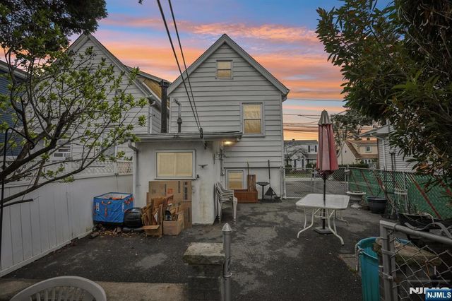 17 Emma Place, Clifton, NJ 07013