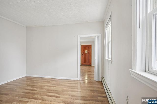 17 Emma Place, Clifton, NJ 07013