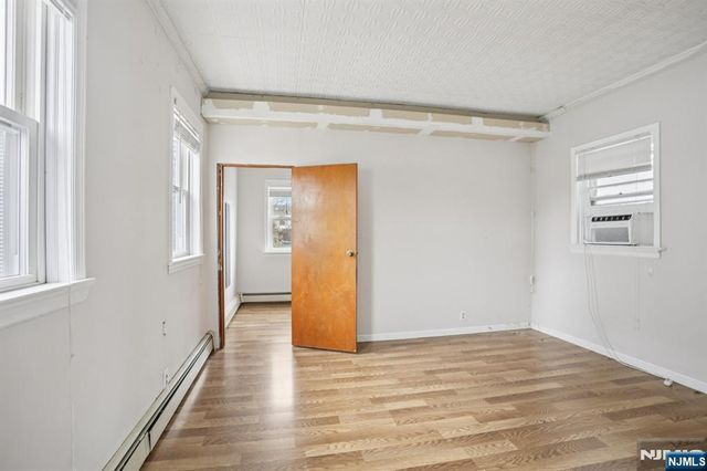 17 Emma Place, Clifton, NJ 07013