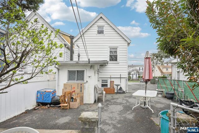 17 Emma Place, Clifton, NJ 07013