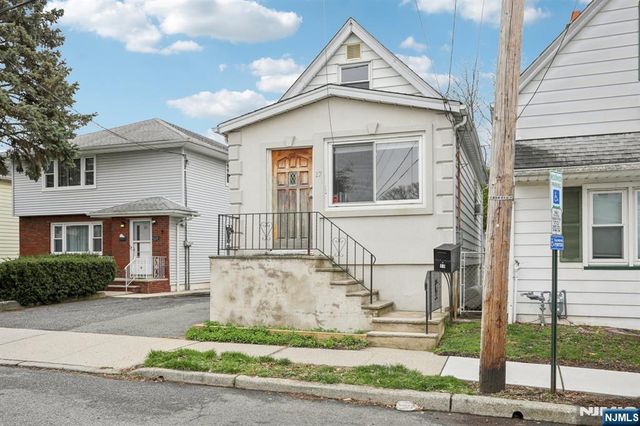 17 Emma Place, Clifton, NJ 07013