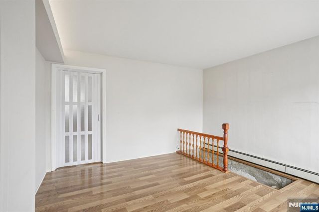 17 Emma Place, Clifton, NJ 07013