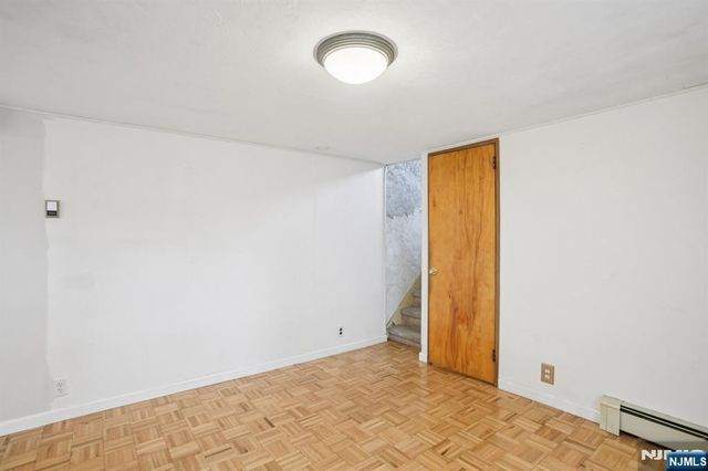 17 Emma Place, Clifton, NJ 07013