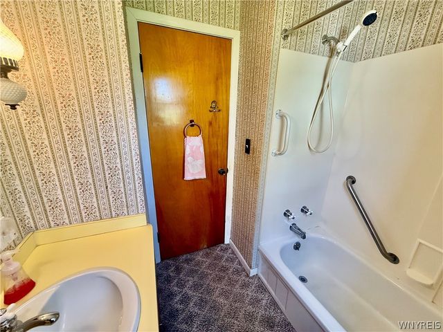 4649 Morgan Parkway, Hamburg, NY 14075