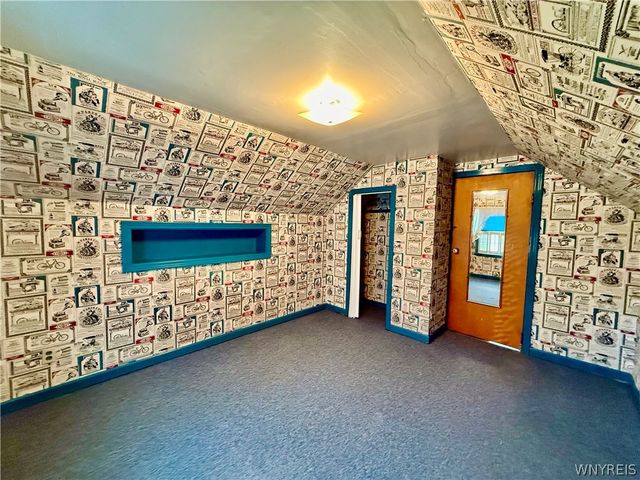 4649 Morgan Parkway, Hamburg, NY 14075