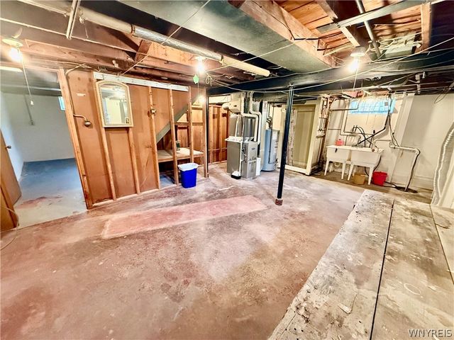 4649 Morgan Parkway, Hamburg, NY 14075