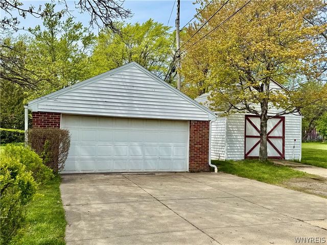 4649 Morgan Parkway, Hamburg, NY 14075