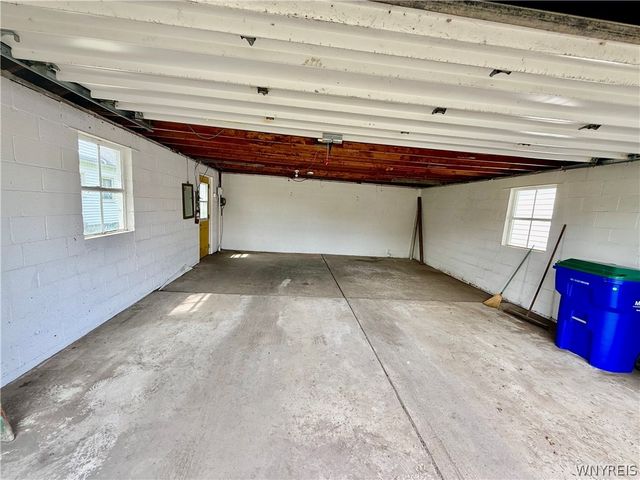 4649 Morgan Parkway, Hamburg, NY 14075
