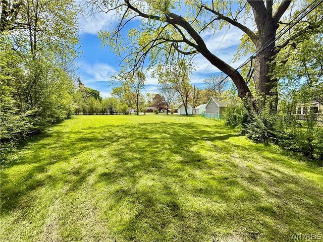 4649 Morgan Parkway, Hamburg, NY 14075