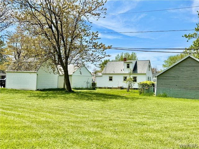 4649 Morgan Parkway, Hamburg, NY 14075