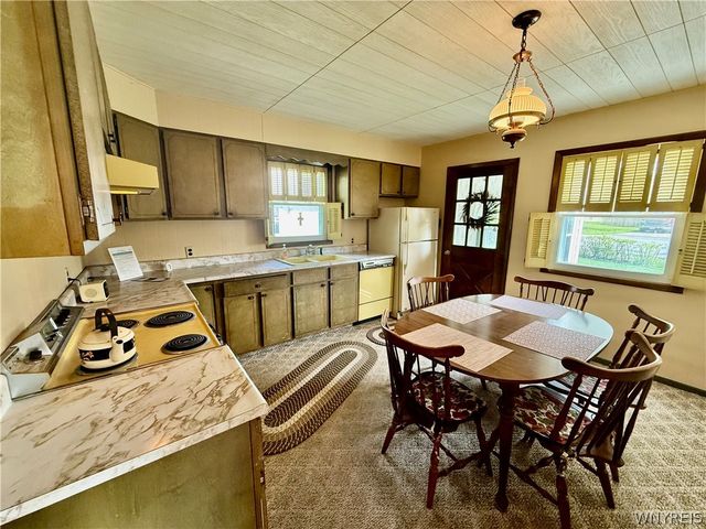 4649 Morgan Parkway, Hamburg, NY 14075