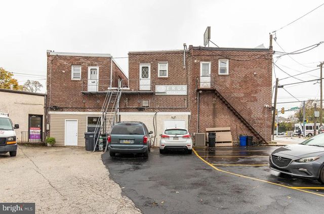 447 WEST CHESTER PIKE, Havertown, PA 19083