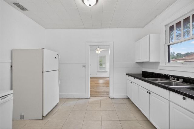 2211 22ND AVENUE S, St Petersburg, FL 33712