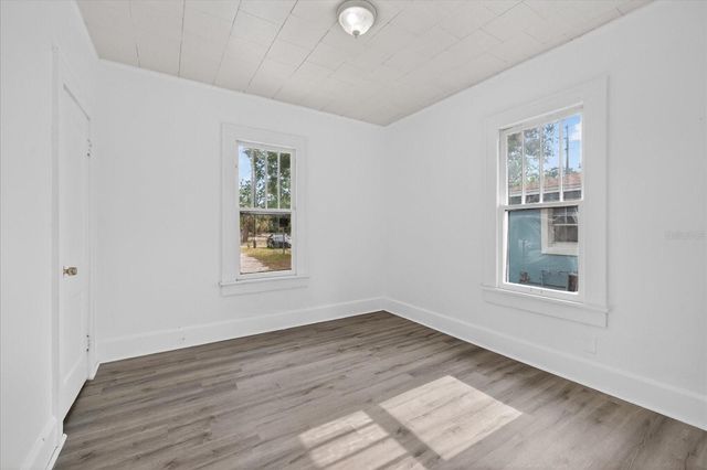 2211 22ND AVENUE S, St Petersburg, FL 33712