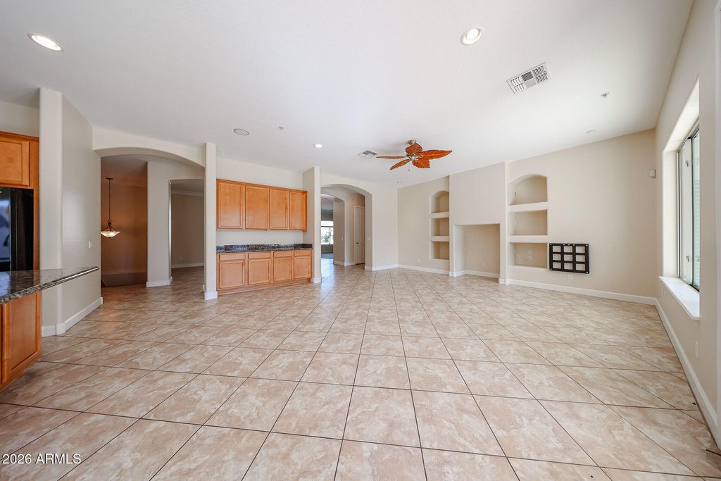 Image 15 of property listing at 12733 S 177TH Lane, Goodyear, AZ 85338