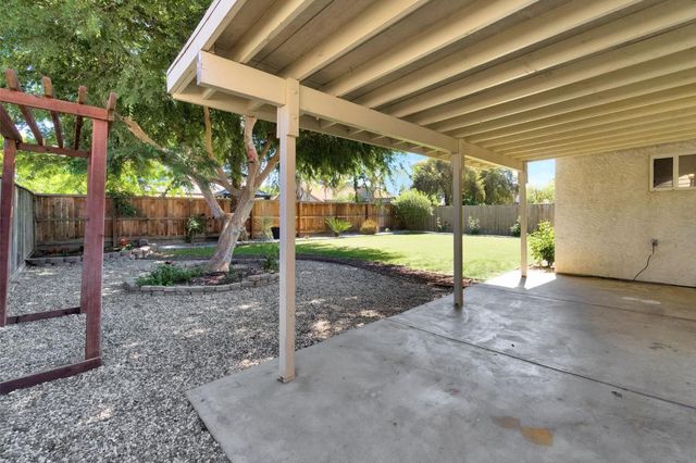 553 Grenache Avenue, Madera, CA 93637